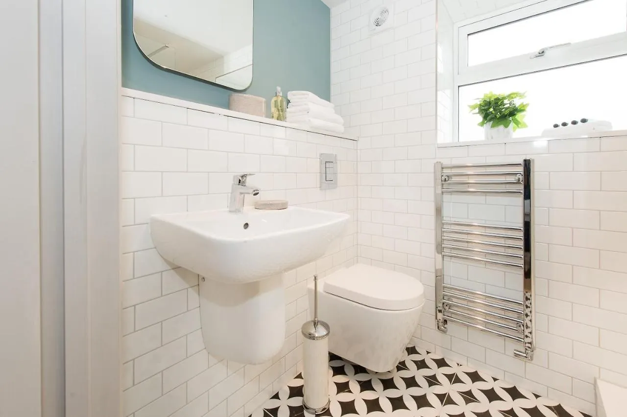 The Burrow By Harrogate Serviced Apartments